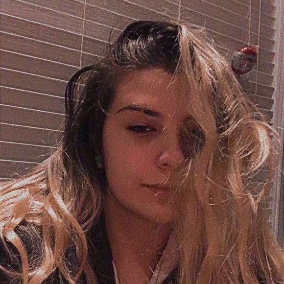 Meet your Posher, Kerri - Picture 1 of 1